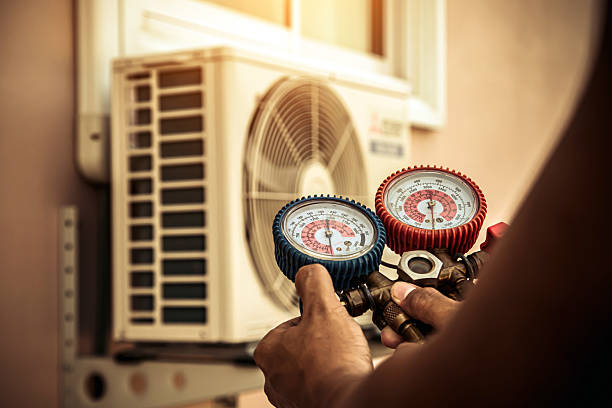 Professional Hvac technician working in Pelham, NY